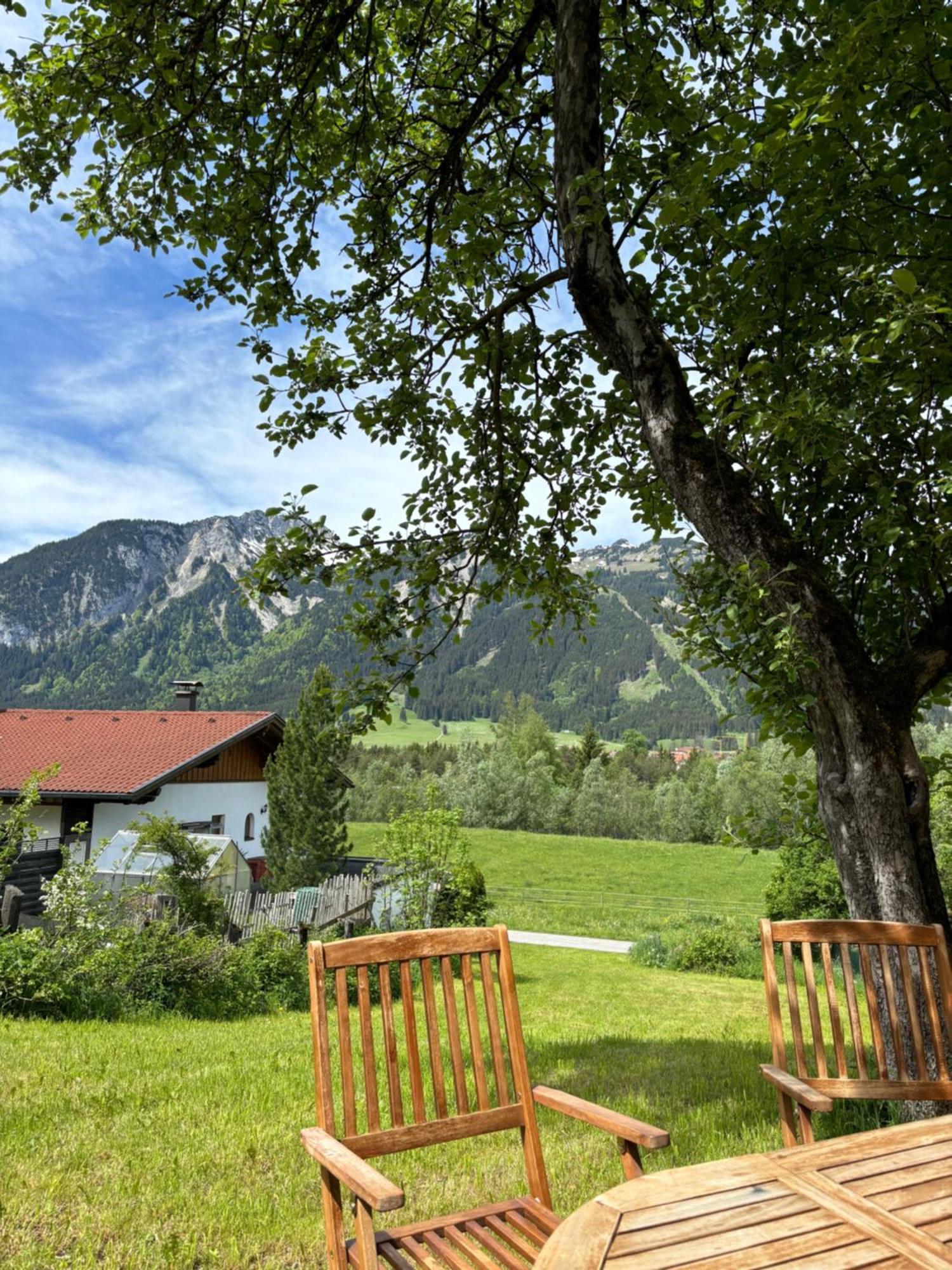 Apartmenthaus Ehrenberg Ehenbichl Extérieur photo
