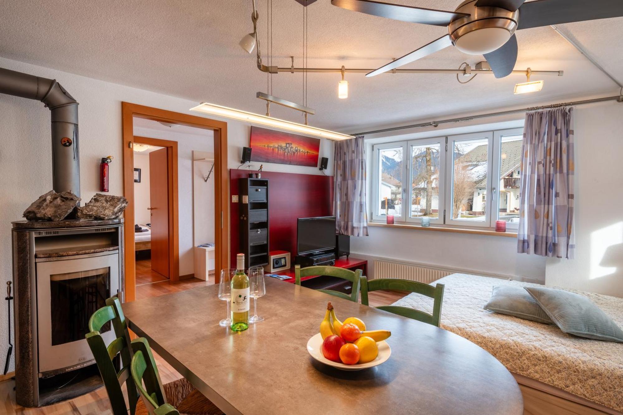 Apartmenthaus Ehrenberg Ehenbichl Extérieur photo